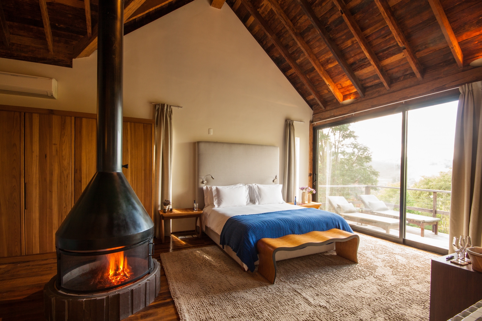 4 suítes luxuosas para relaxar na virada do ano