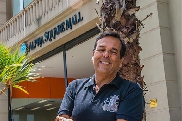 Empresários e clientes se unem para valorizar comércio local