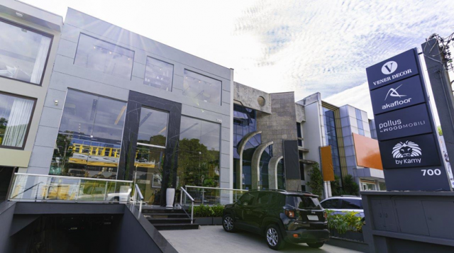 DECORHUB Alphaville: by Kamy liquida produtos com descontos de até 50%