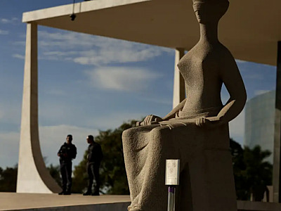 STF encerra processo e Bolsonaro começa cumprir pena na sede da PF por tentativa de golpe