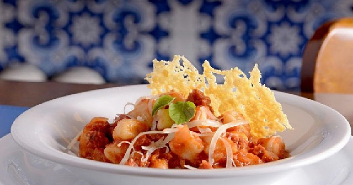 Confira opções de restaurantes em Alphaville para curtir 12 de junho