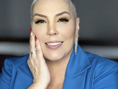 Cantora Simony comemora fim do tratamento contra câncer