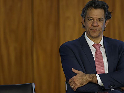 Secretário do Tesouro dos EUA sinaliza possibilidade de conversa sobre tarifa, diz Haddad