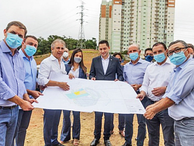 Campanhas abusam de hits adaptados, promessas e aposta em cabos eleitorais