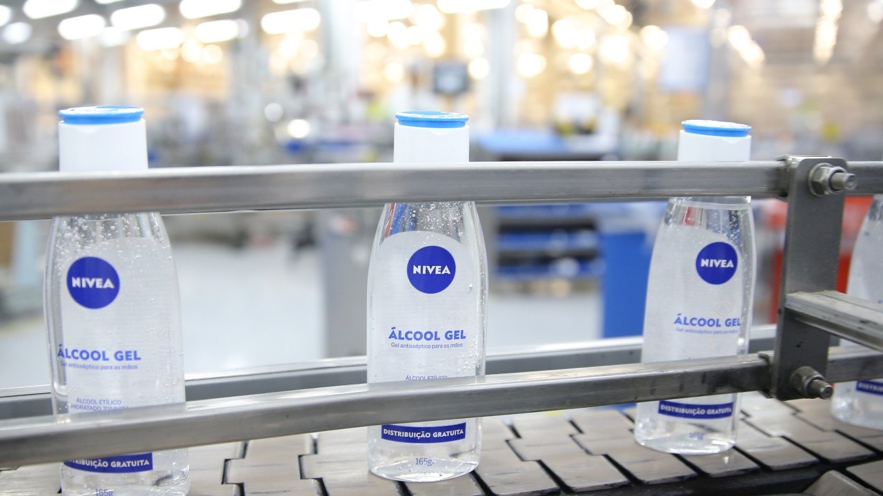 Nivea Brasil vai doar 110 toneladas de álcool gel e produtos de higiene