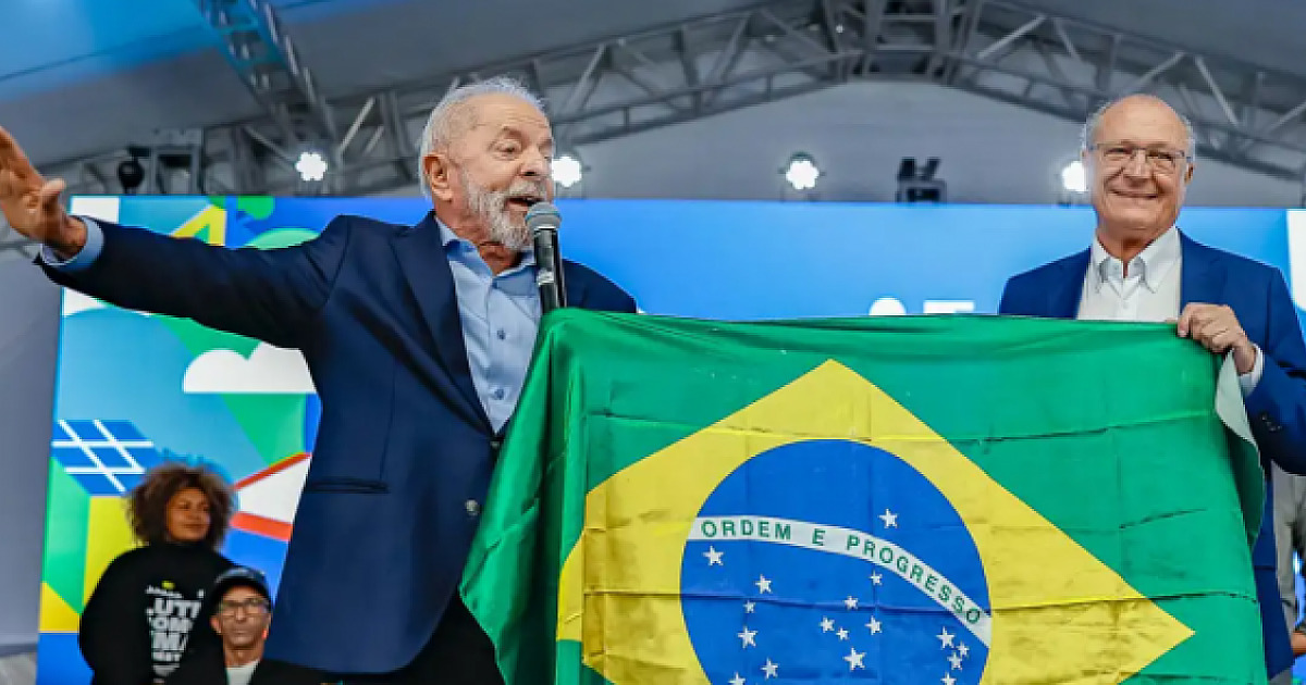 Em visita à região, Lula 'chama' Trump para negociar tarifaço