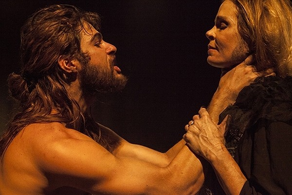 Alexia Dechamps protagoniza  nova montagem de "Senhora dos Afogados"