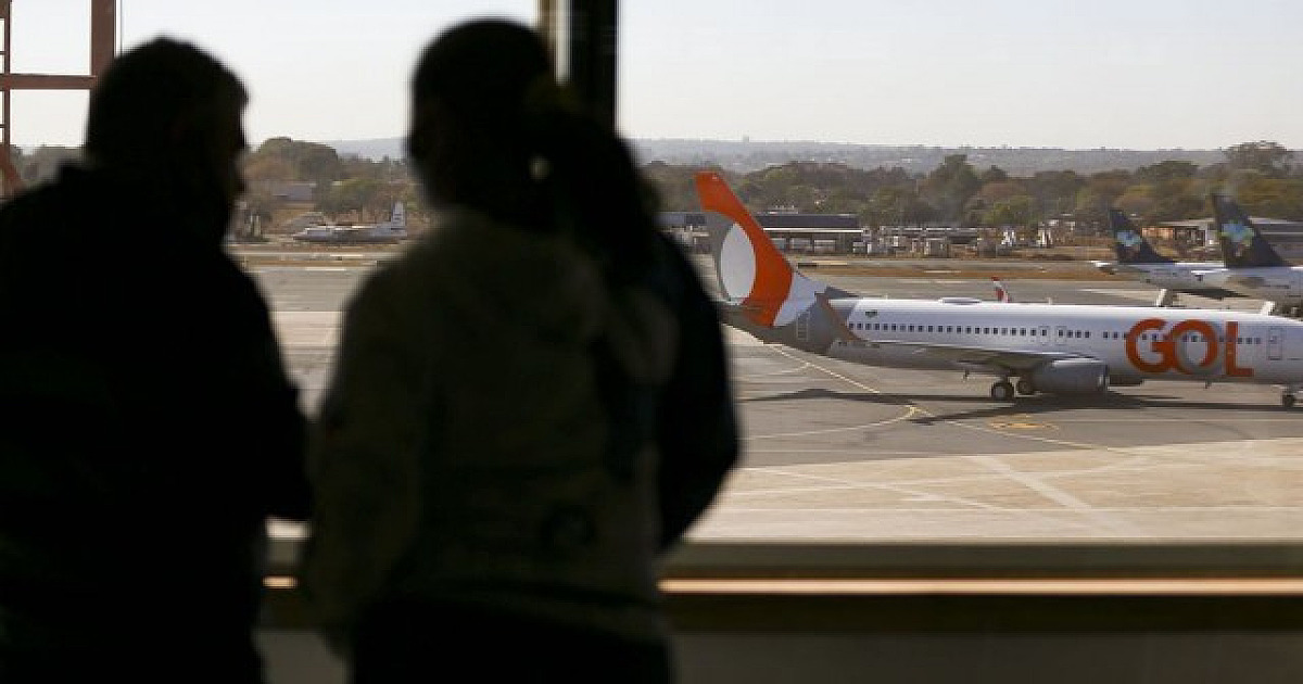 Ministro de Portos e Aeroportos afirma que venda de passagens aéreas a R$ 200 devem começar em agost