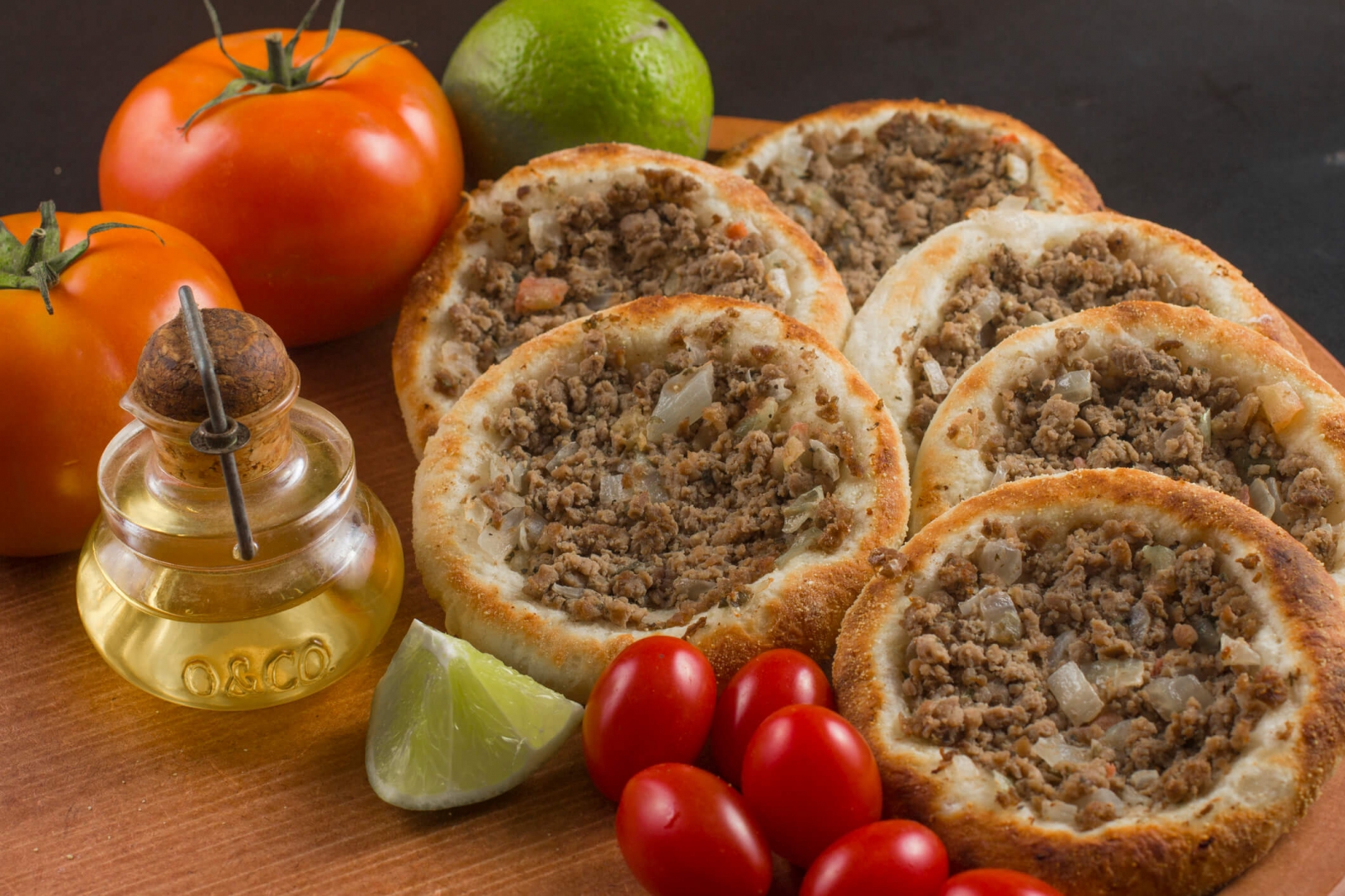 Em parceria com iFood, Habib’s terá 8 esfihas por R$1