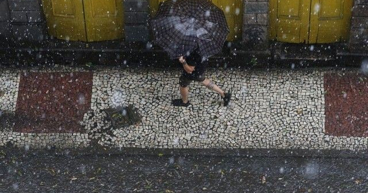 Mais chuvas devem atingir a Região Metropolitana até domingo (18)