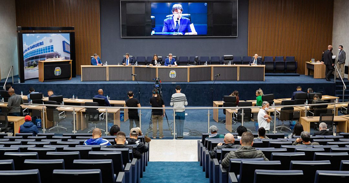 Câmaras viram palanques para defesa de candidatos ao estado