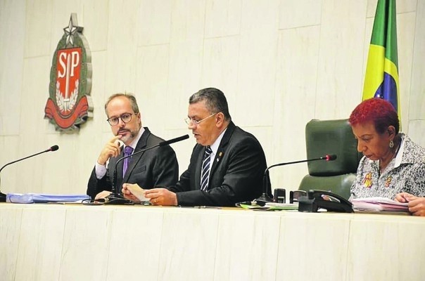 Gilmaci Santos é eleito vice-presidente da Assembleia