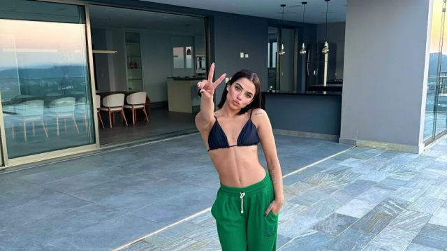 Ex-BBB Key Alves aluga mansão em Alphaville