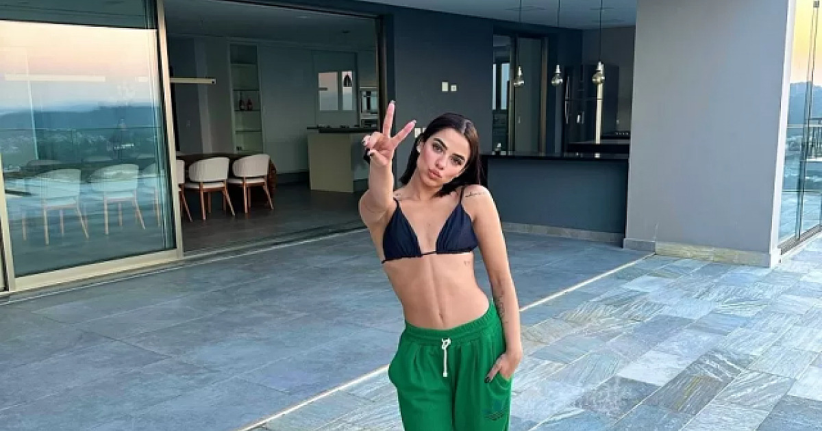 Ex-BBB Key Alves aluga mansão em Alphaville