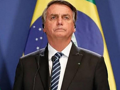 Bolsonaro é preso preventivamente em Brasília pela Polícia Federal por decisão do STF