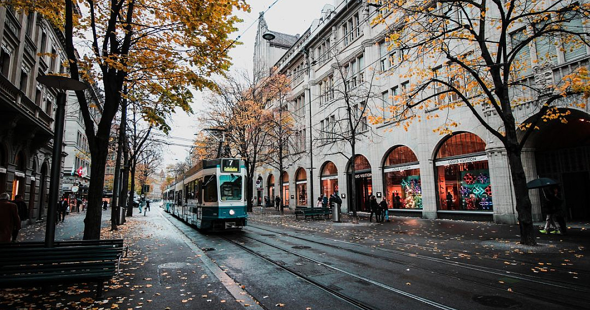Suíça reabre as fronteiras para brasileiros vacinados a partir deste sábado (26)
