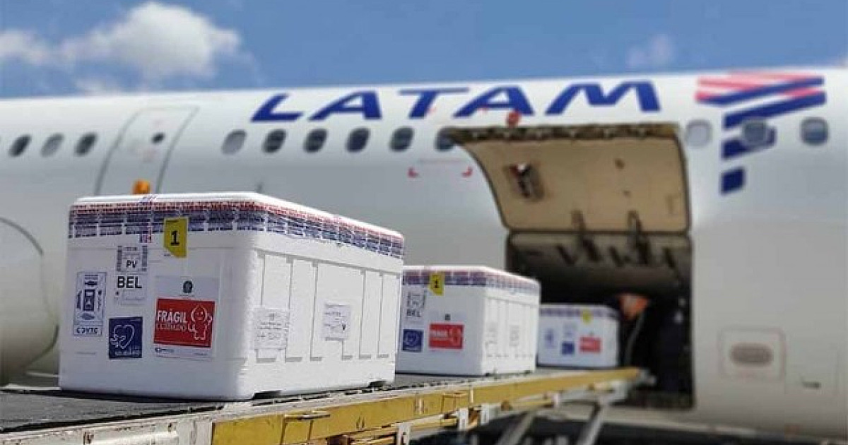 Avião Solidário da LATAM transporta 1,4 milhão de vacinas contra a Covid-19