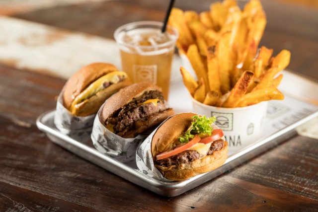 Cabana Burger dará milk-shake Ben and Jerry’s grátis no Dia do Hambúrguer