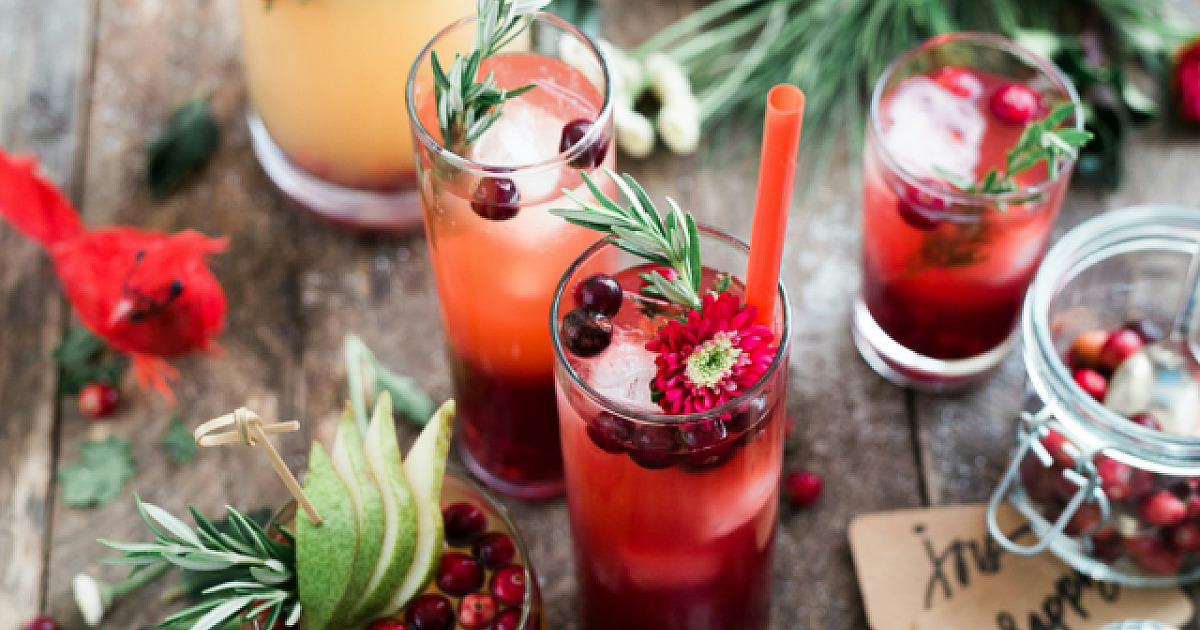 6 drinks criativos para brindar o Natal com sabor e estilo