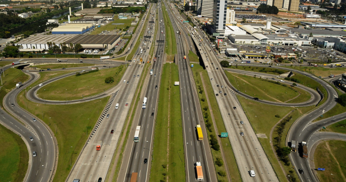 Corpus Christi: mais de 660 mil veículos devem passar pelo sistema Castello-Raposo no feriado