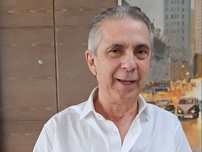 Furlan tem derrame pleural e volta a ser internado