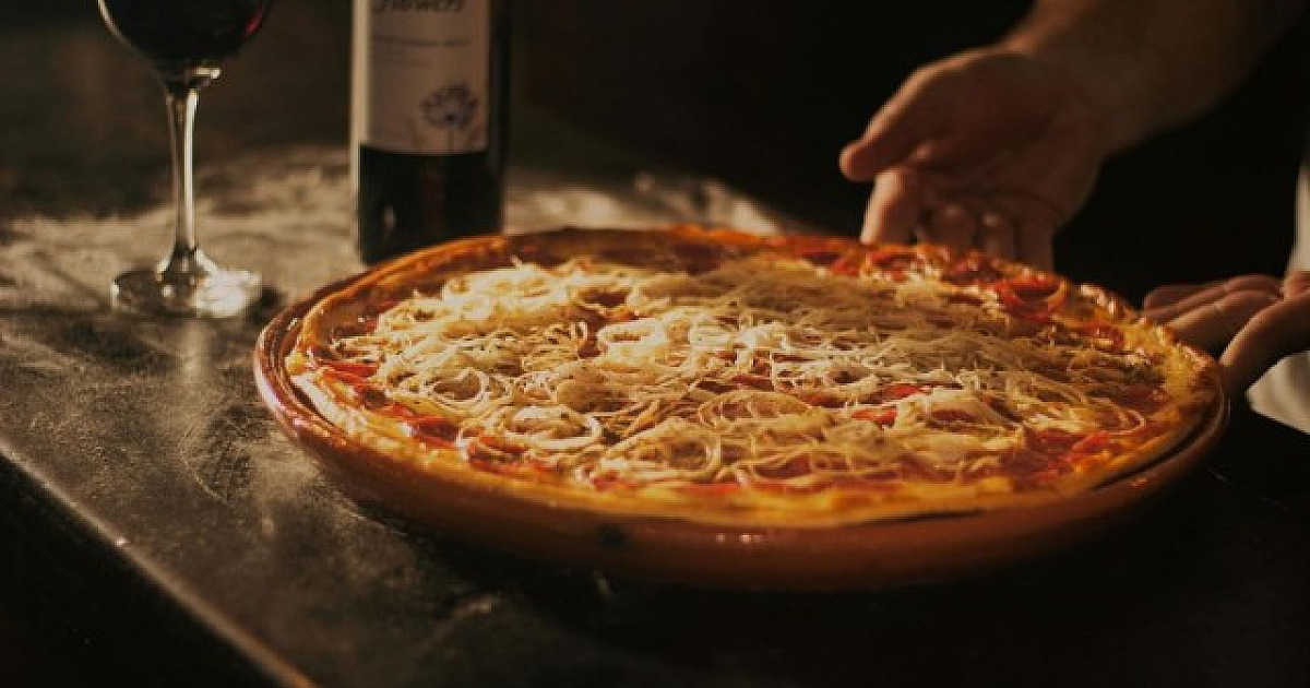 6 destinos para aproveitar as melhores pizzas do mundo