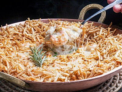 Camarada Camarão Alphaville traz promoções e Stella Pure Gold grátis