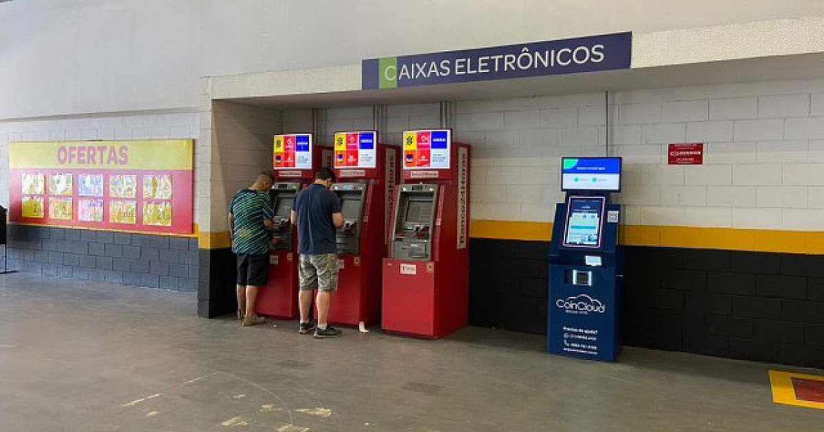 Carrefour Tamboré conta com um caixa eletrônico para comprar ou vender bitcoin e outras criptomoedas
