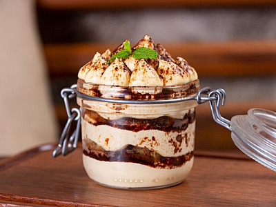 Descubra 4 restaurantes para comemorar o Dia do Tiramisù