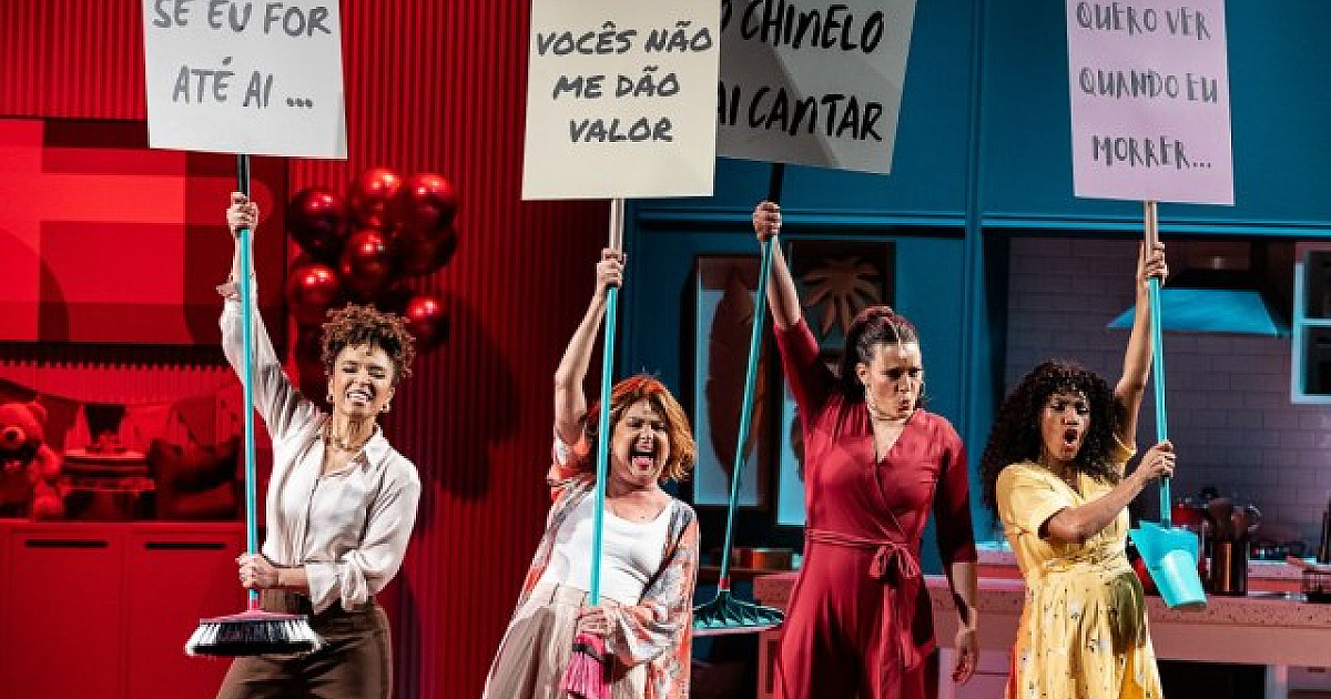 Peça “Mães, o Musical” explora diversas facetas da maternidade de forma divertida e leve