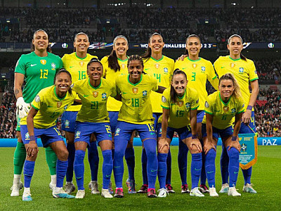 Seleção brasileira estreia na Copa do Mundo nesta segunda-feira (24)