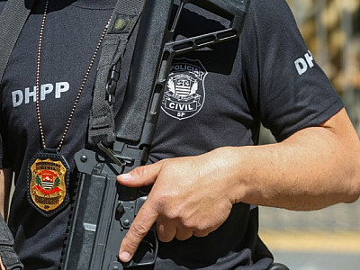 Suspeito de envolvimento na morte de ex-delegado geral é preso em Cotia