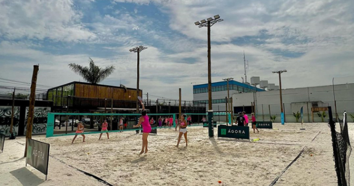 Prainha Tamboré promove torneio de beach tennis