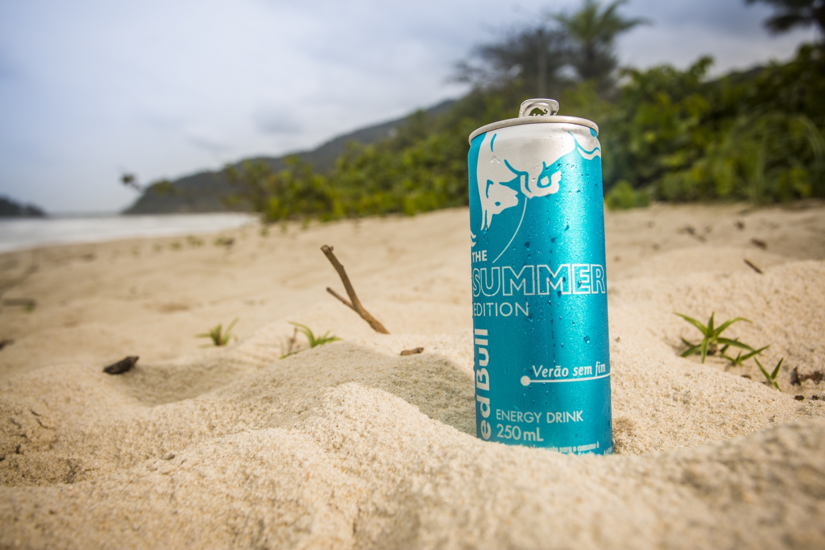 Com a cara do verão, Red Bull lança novo sabor no Brasil