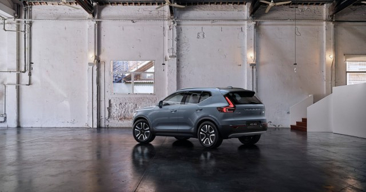 Volvo XC40 ganha novas versões com motorização híbrida