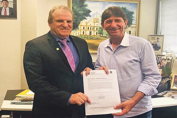 Cezar ‘turbina’ agenda em início de mandato e recepciona políticos