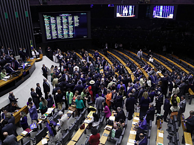 PL das fake news prevê regras para redes de prefeitos e vereadores