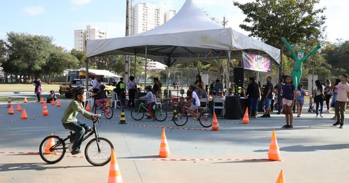 “Brincando nas Férias”: Parque Dom José recebe ação da Semurb