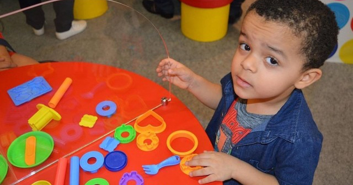 Apae Barueri e Rainha de Paz realizam campanhas em busca de voluntários e doações