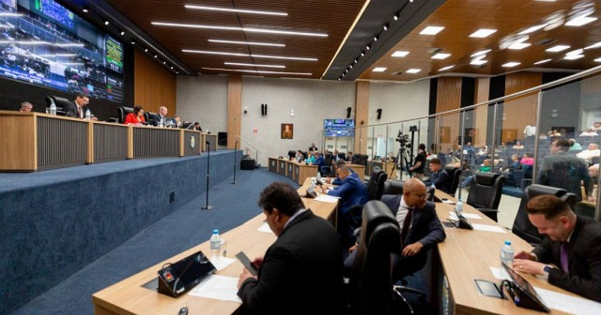 Vereadores defendem Beto Piteri após prefeito voltar ao poder