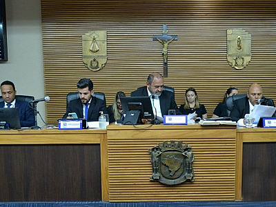 Câmaras voltam com vereadores de olho na reeleição