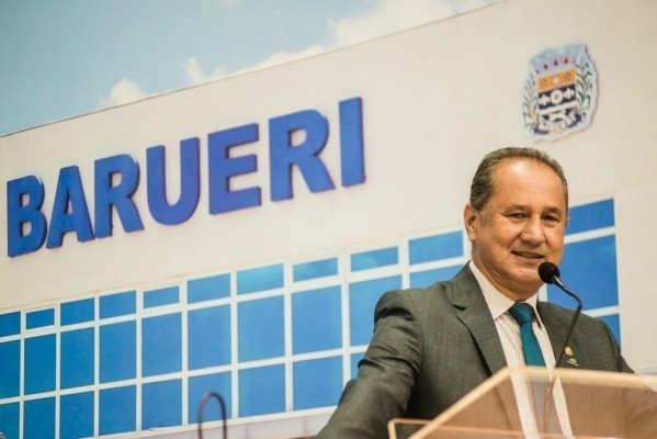 Projeto sobre Comissão de Justiça gera polêmica