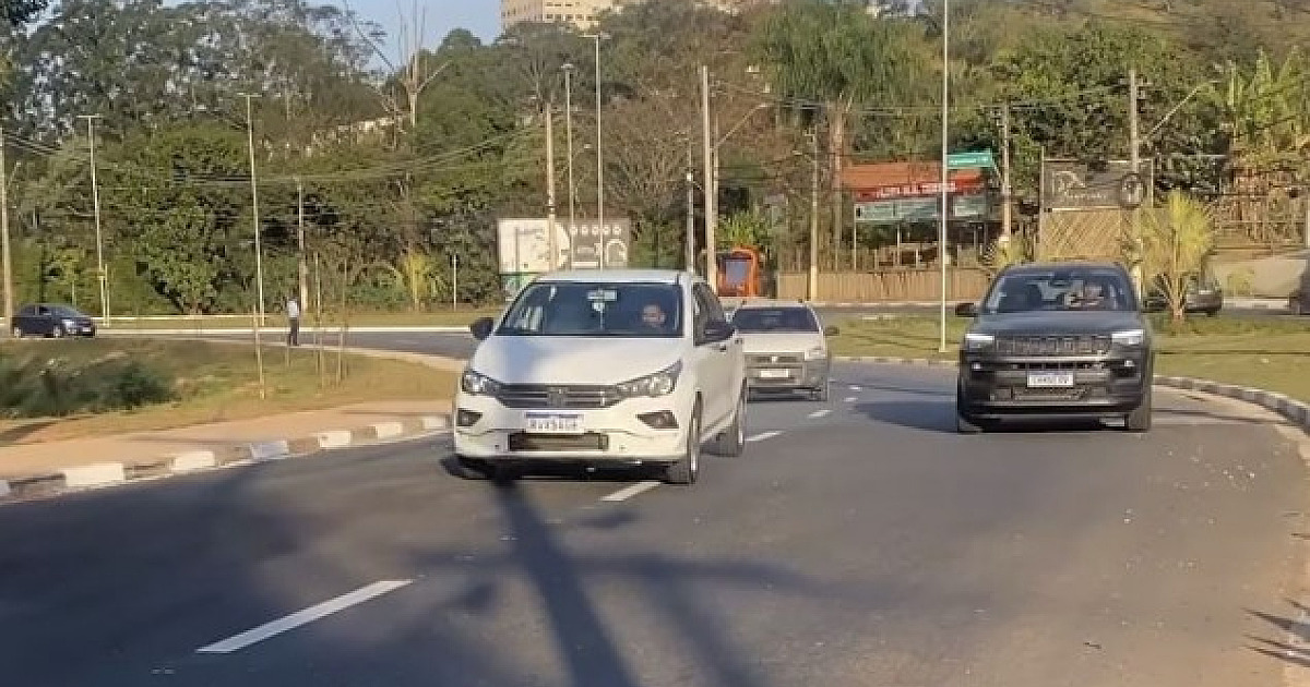 Após meses, Enel realiza a realocação dos postes na Av. Bela Vista, em Santana de Parnaíba