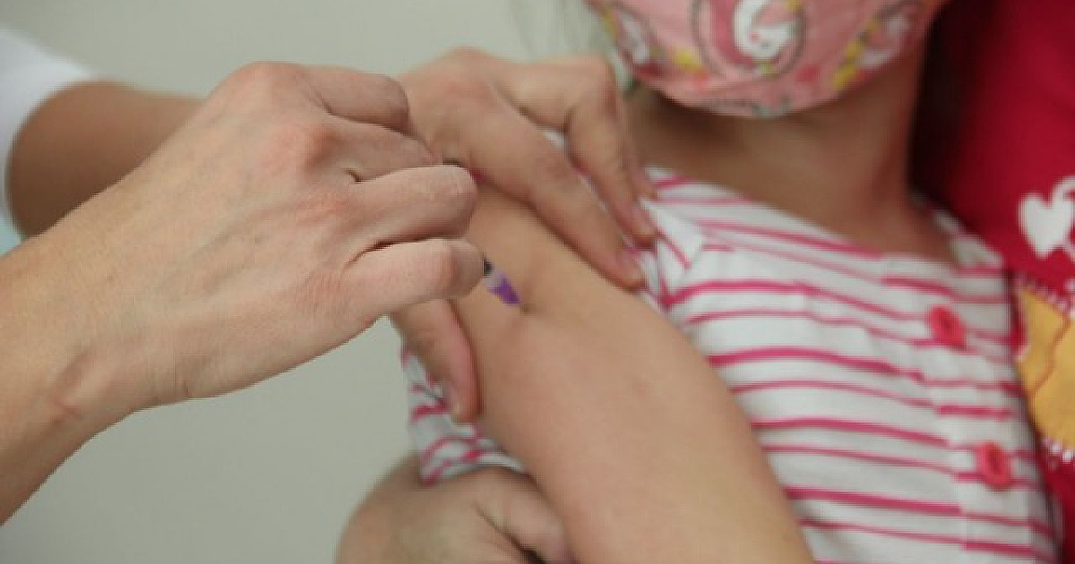 Barueri inicia vacinação contra a Covid em crianças a partir de 6 meses com comorbidades