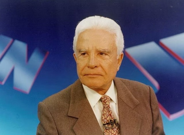 Aos 97 anos, morre o jornalista Cid Moreira, ícone da televisão brasileira
