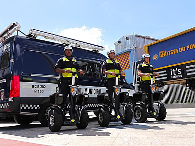 Barueri lança Operação Natal Seguro com reforço no patrulhamento e uso de tecnologia