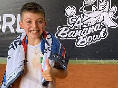 Atleta de Alphaville vence Banana Bowl Tennis Kids