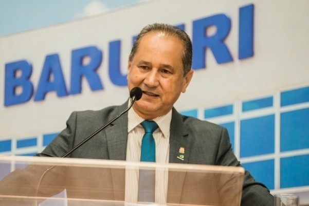 Vereador Carlinhos afirma que “não deve nada”