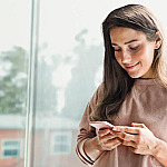 Brasileiro está falando menos de política no WhatsApp, mostra estudo