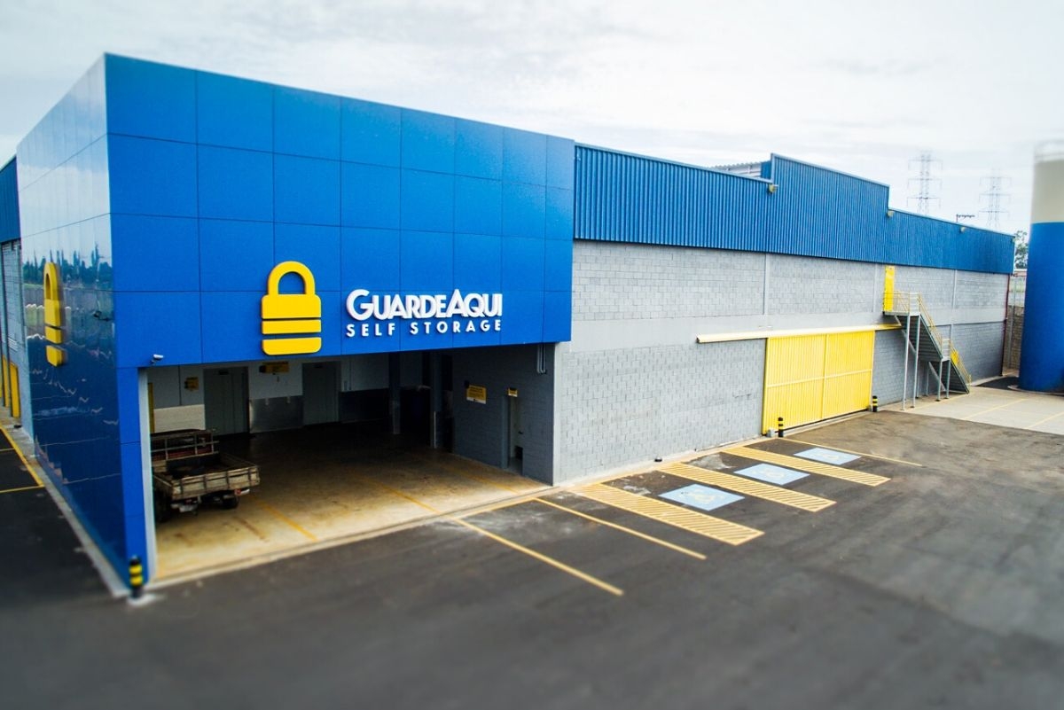 GuardeAqui Alphaville oferece até 70% de desconto no mês de novembro